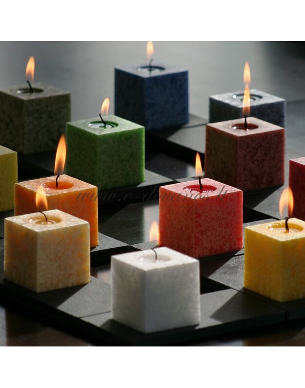AMABIENTE kvadratinės žvakės